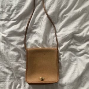 Vintage coach crossbody bag